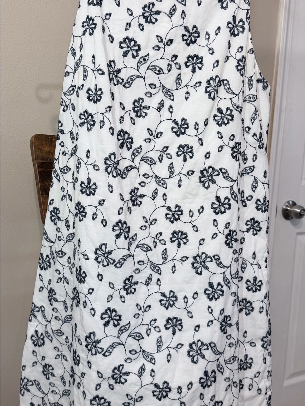 Ann Taylor Factory Women’s White Black Floral Sleeveless Neck Zip Dress 10